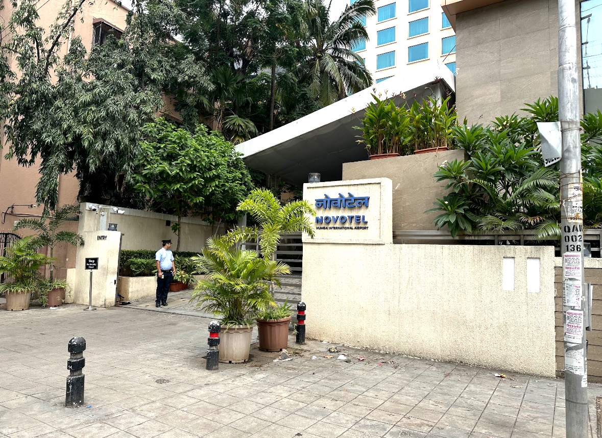 Novotel Mumbai Airport - Solo Travel Stay Experience