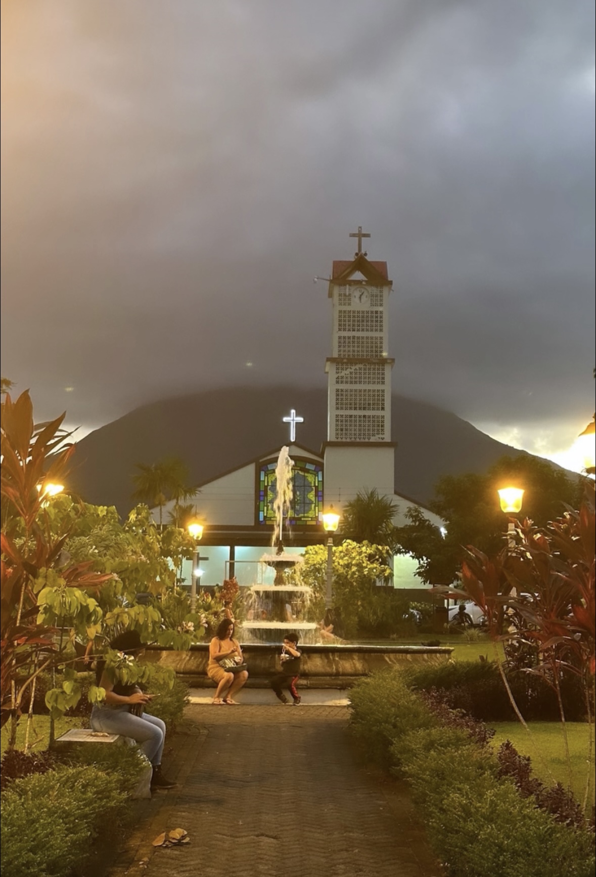 An evening at the La Fortuna Park