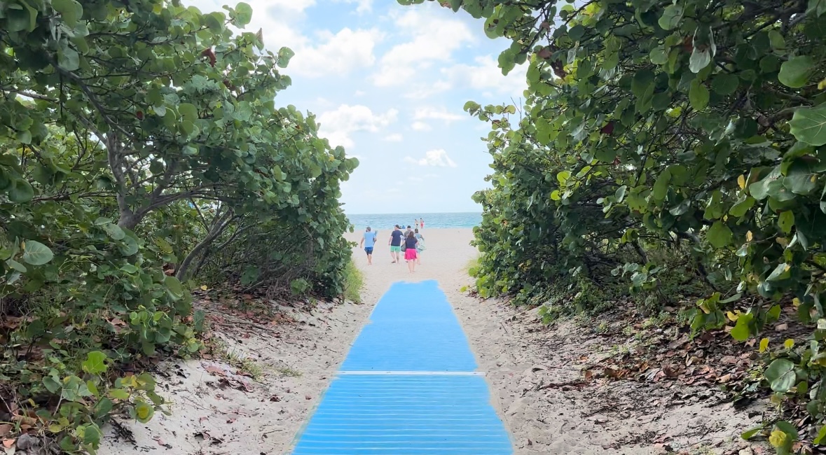 Haulover Beach - Family Friendly Section